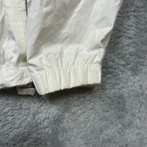 North Face HyVent Jacket Womens Small White Hooded Waterproof Windbreaker SPOTS - Picture 4 of 16